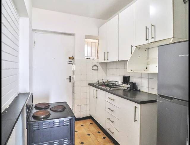 1 BEDROOM APARTMENT FOR SALE IN GQEBERHA CENTRAL